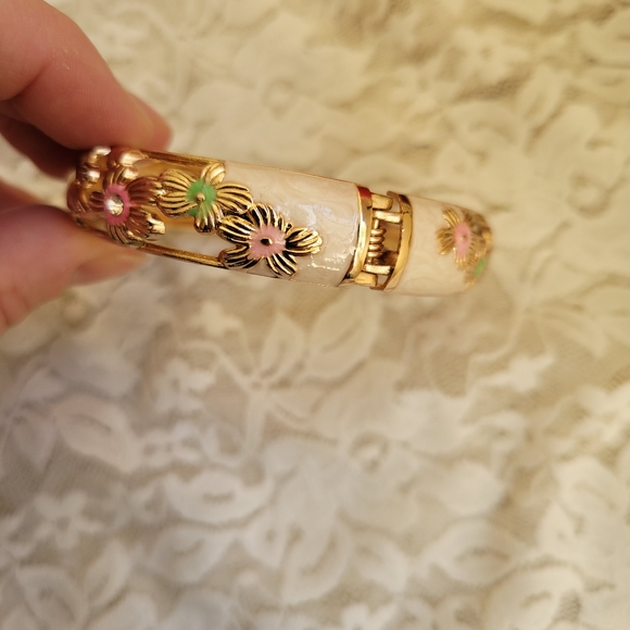 Enamel Clamper Bracelet - Picture 4 of 8